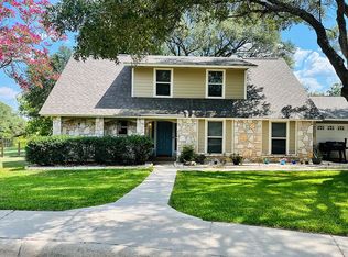 214 Park Village Ln, Seguin, TX 78155