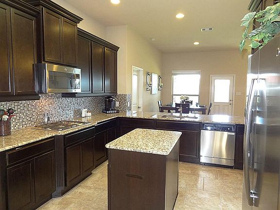 4th image of 24519 Peroni Dr