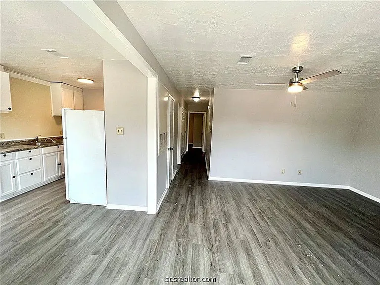 316 Manuel Dr #B — Photo 4