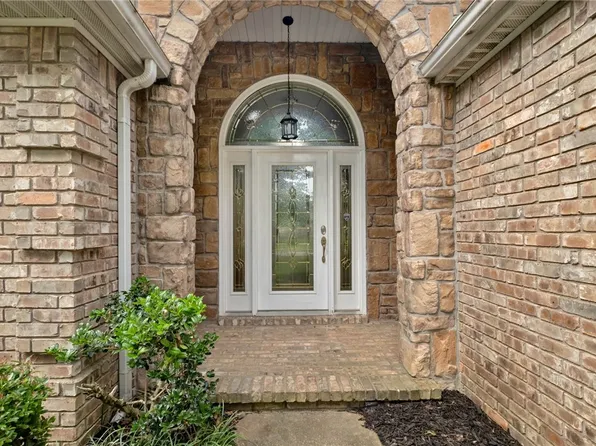 4399 Essex Cv, Springdale, AR 72762