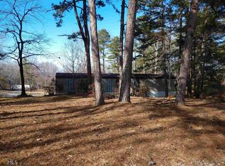 21 Woodland Dr, Toccoa, GA 30577