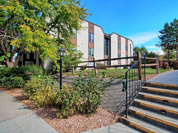 5th image of 3156 Lakeside Dr APT 303