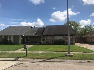 1928 Snowbird Dr, Harvey, LA 70058