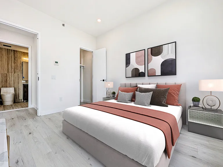 388 Vernon Ave #503 — Photo 7