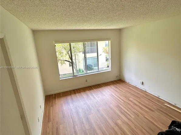 3282 NW 102nd Ter #204, Pompano Beach, FL 33065