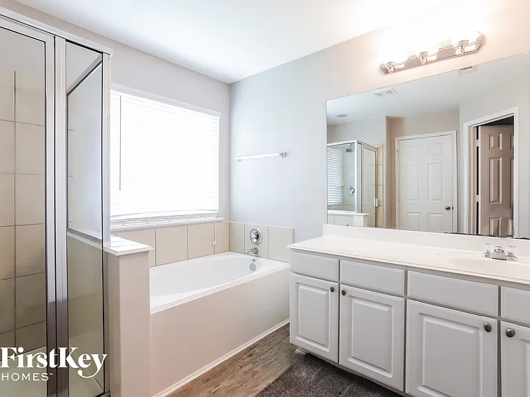 1826 Sun Point Ct — Photo 7