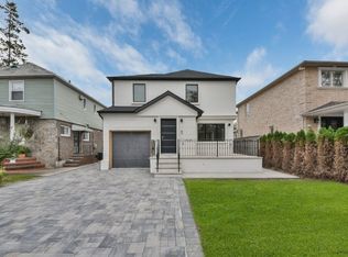 7307 194th St, Fresh Meadows, NY 11366