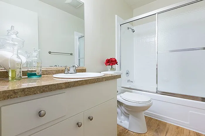 3900 Monroe Ave — Photo 11