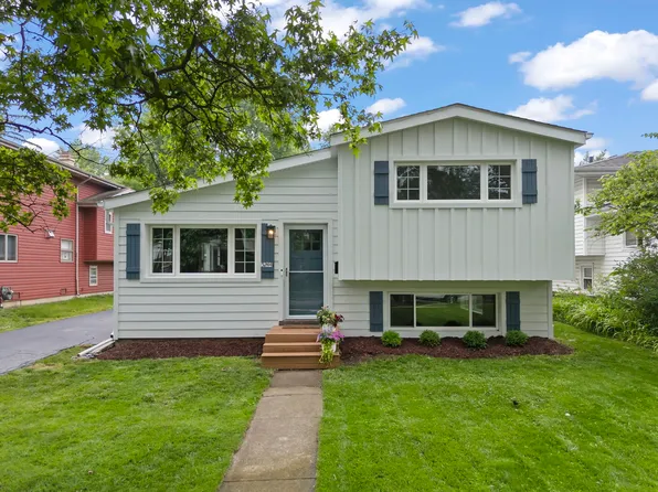 5244 Benton Ave, Downers Grove, IL 60515