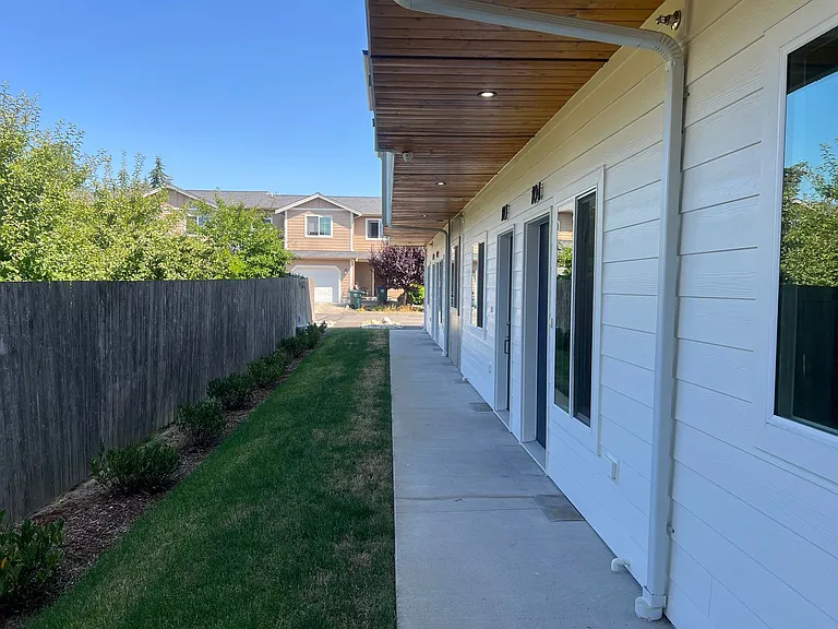 2155 Siddle Loop — Photo 11