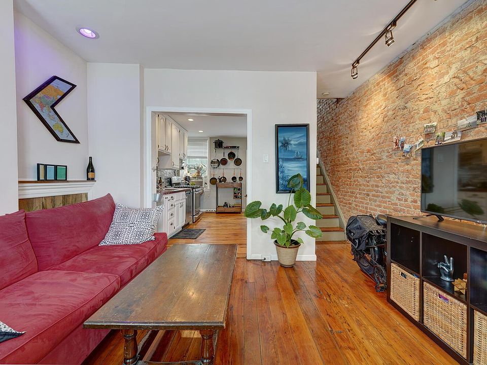 1st image of 4631A Saint Davids St