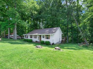 150 Cabin Ln, Red Boiling Springs, TN 37150