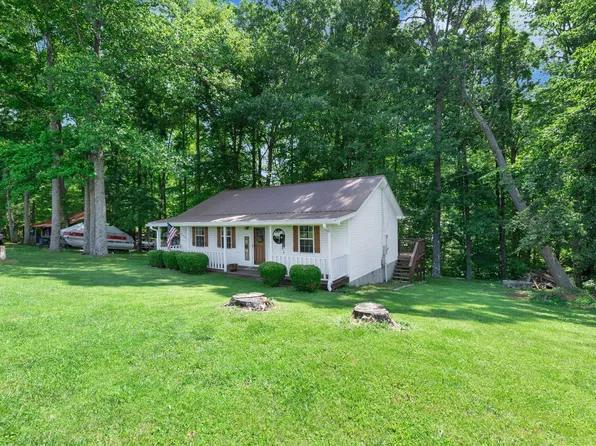 150 Cabin Ln, Red Boiling Springs, TN 37150