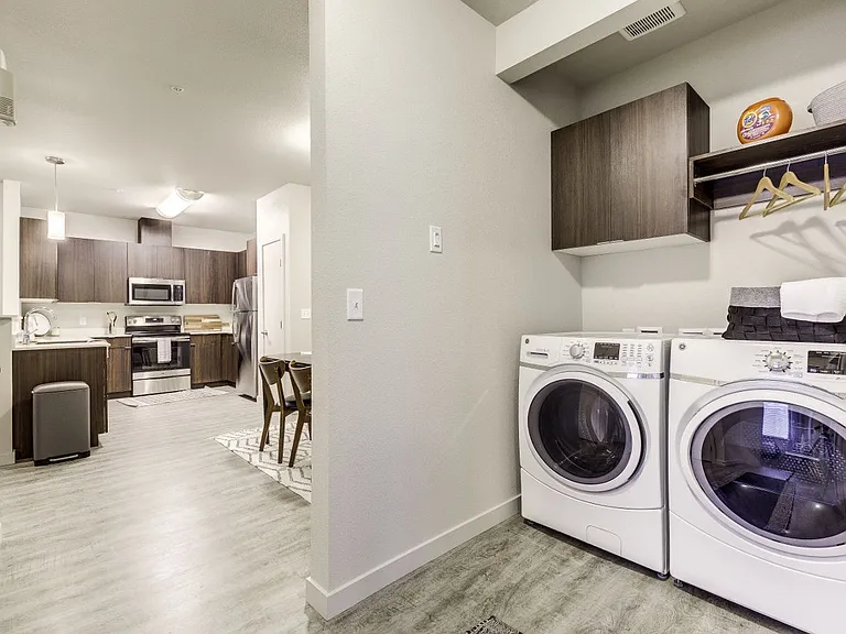 Union Park Apartments — Photo 20