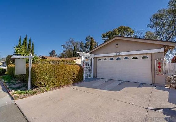 2nd image of 11171 Batavia Cir
