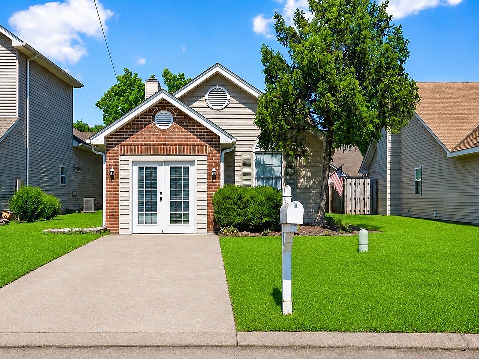 1st image of 1006 Valley Dr