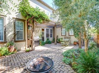 2266 Nectarine Dr, Santa Rosa, CA 95404