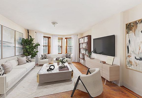 3rd image of 430 Mac Donough St #1