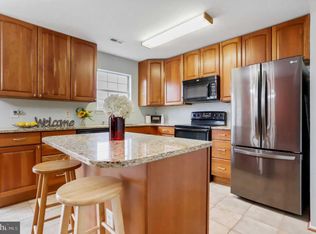 370 Cool Breeze Ct, Pasadena, MD
