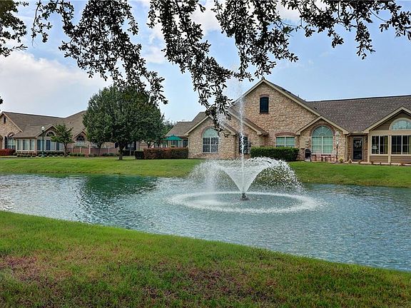 5th image of 30 Wildwood Dr APT 174
