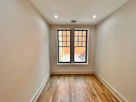 Rented by Fifth & Forever LLC | media 15