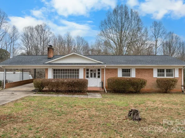 925 37th St SW, Hickory, NC 28602