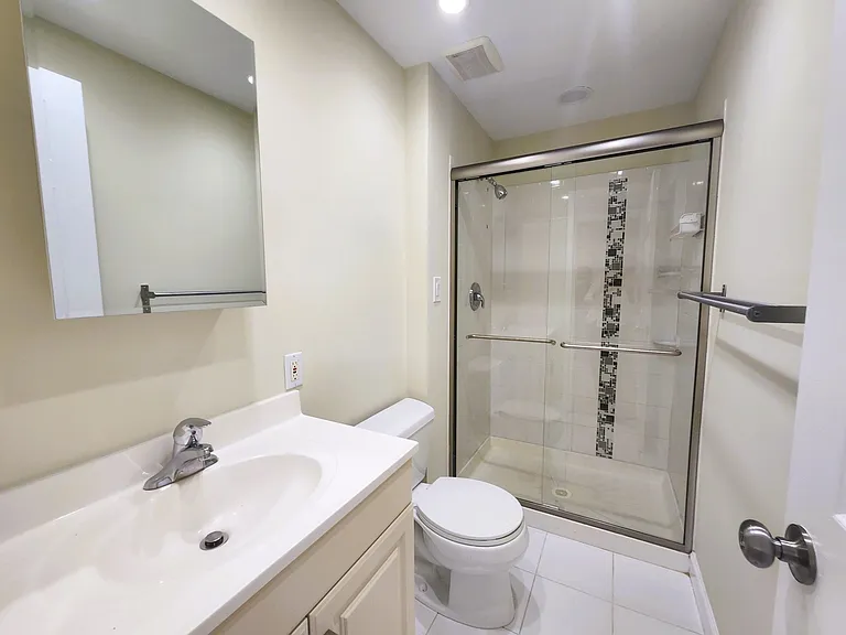 13527 Duhart Rd — Photo 9