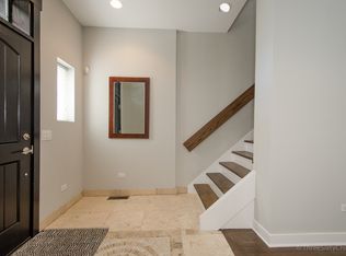 2630 W Potomac Ave, Chicago, IL 60622