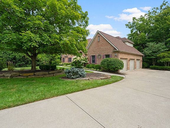 3rd image of 6383 Linzie Ct