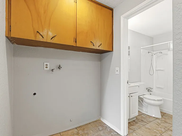 11212 Sheridan Ave S #A — Photo 32