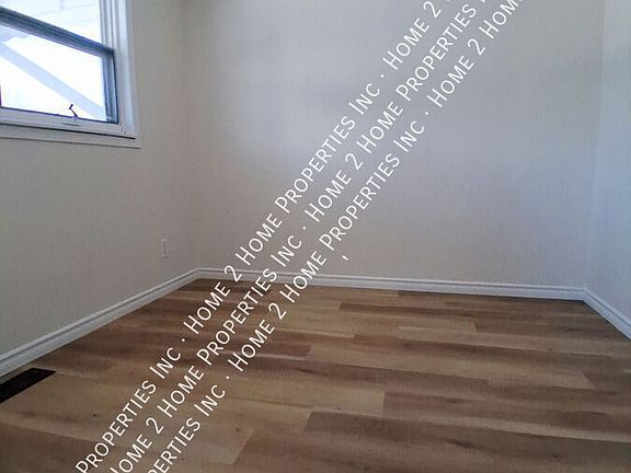4th image of 994 Josephine Ave