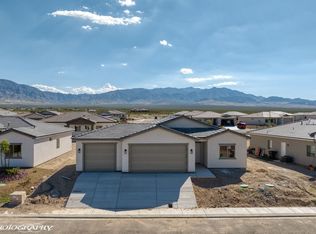 536 E Handcart Dr, Scenic, AZ 86432