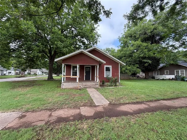 701 E Charles Ave, Pauls Valley, OK 73075
