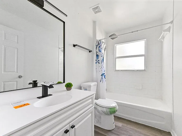 7492 SW 40th Ter — Photo 23