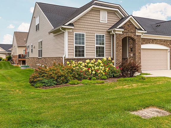 5th image of 402 Henstride Ct #1