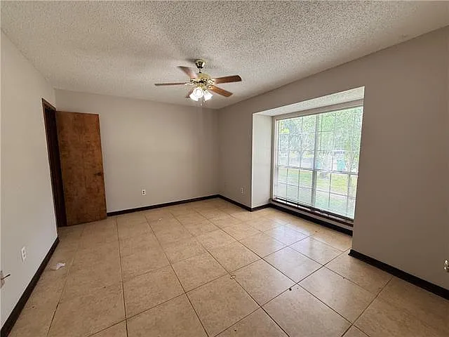 1500 Richmond Dr — Photo 7