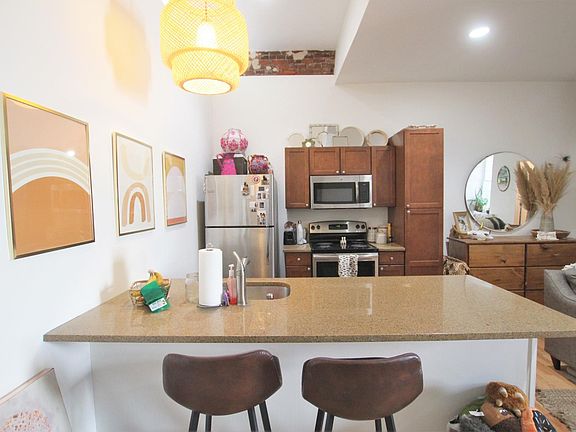 5th image of 2226 Frankford Ave