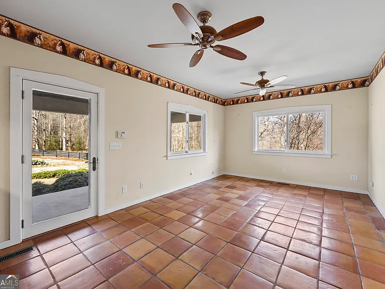 2223 Salem Rd — Photo 25