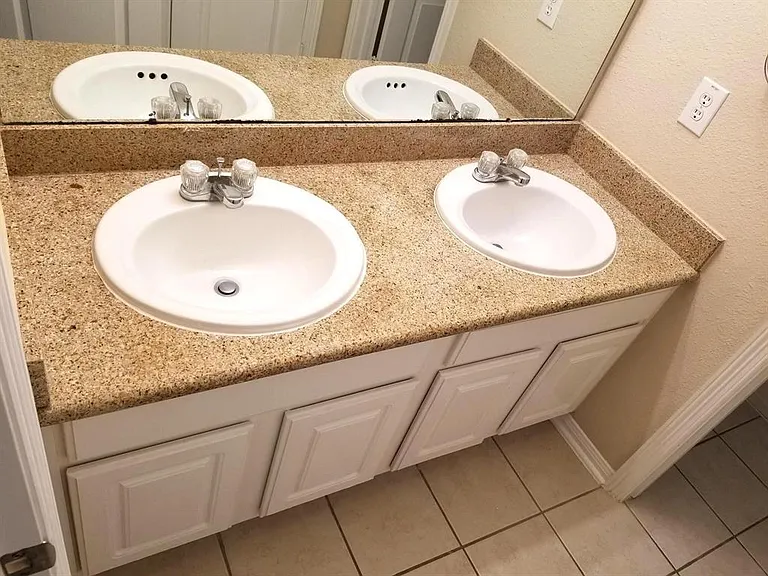 25406 Archdale Ct — Photo 19