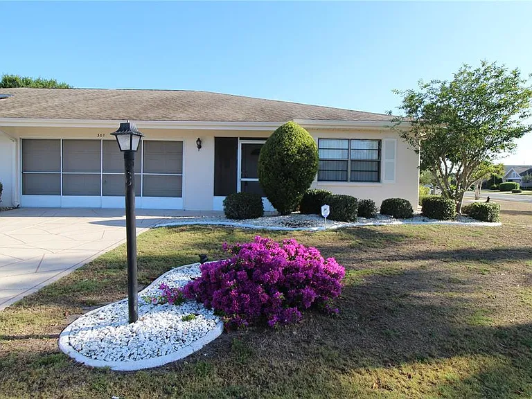 301 Bryce Ct — Photo 2