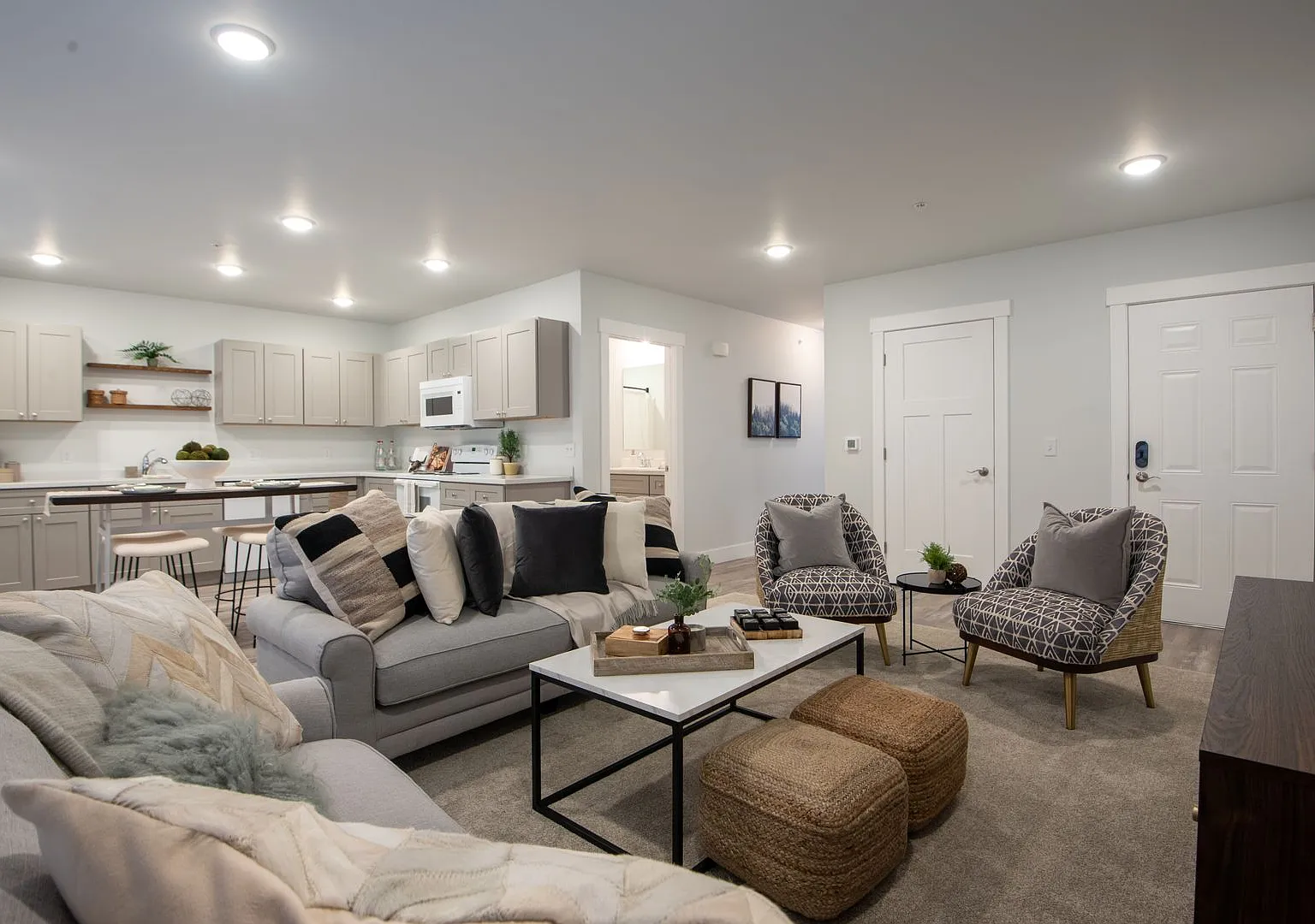 Millhouse East + West — Photo 4