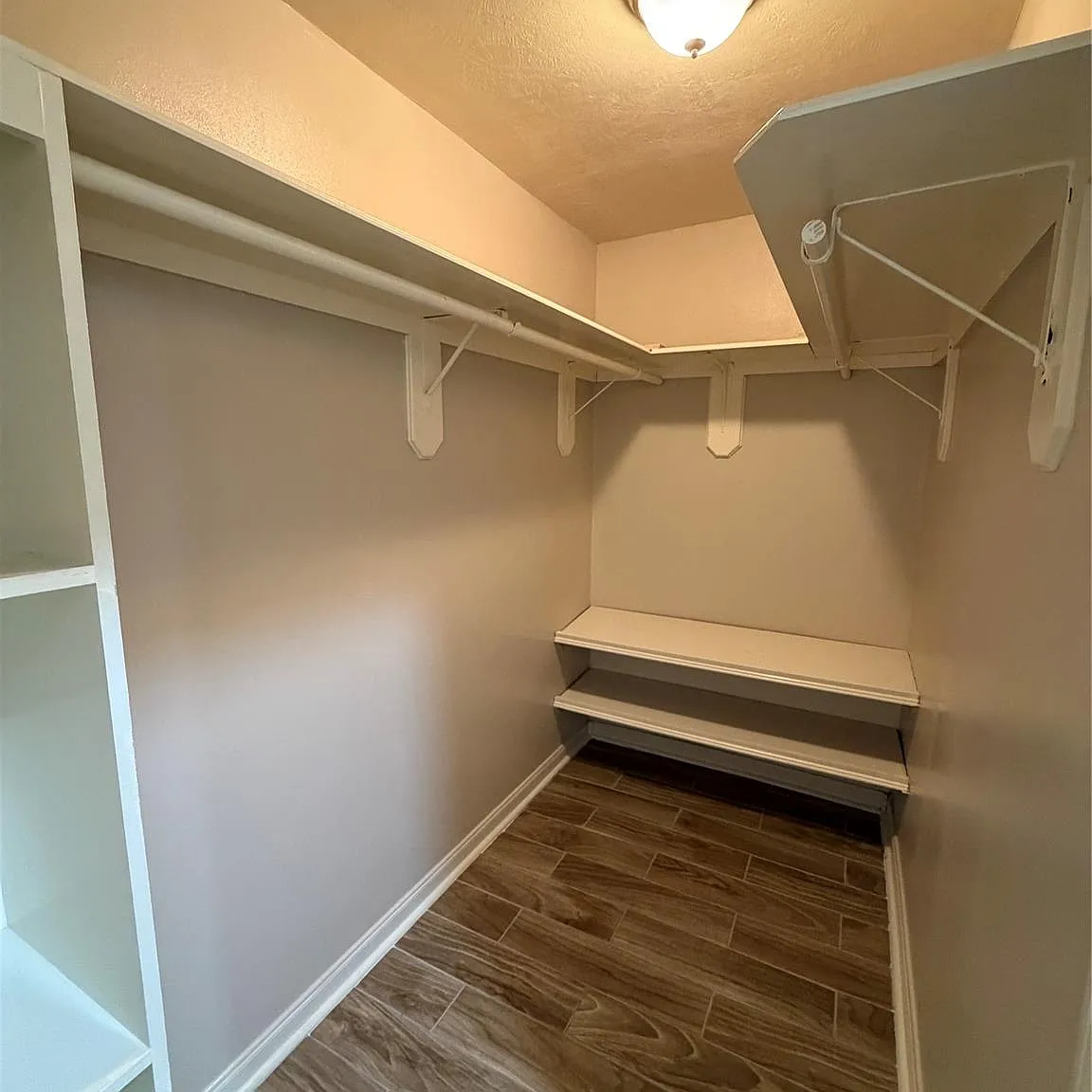2 bed, 1.0 bath, $1,500 — Photo 3