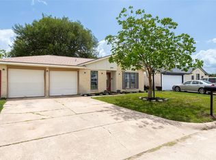 12127 Glenhollow Dr, Houston, TX 77048
