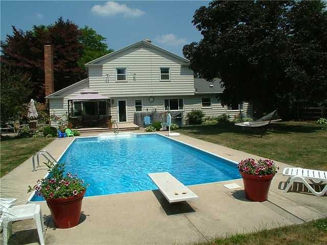 2nd image of 3059 Plumbrook Rd