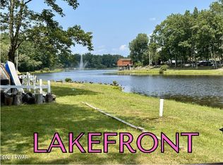 151 Village Dr W, Milford, PA