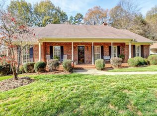 1033 Charter Pl, Charlotte, NC 28211