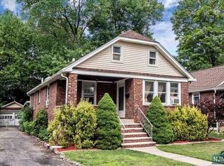 8 Brook St, Dumont, NJ 07628