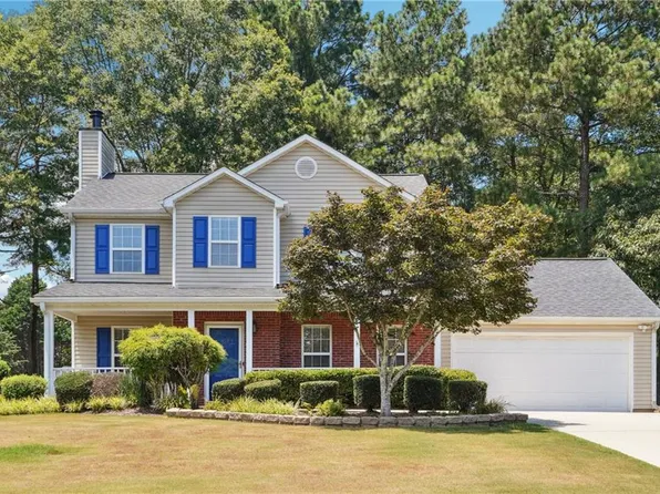 4255 Willow Springs Dr, Loganville, GA 30052