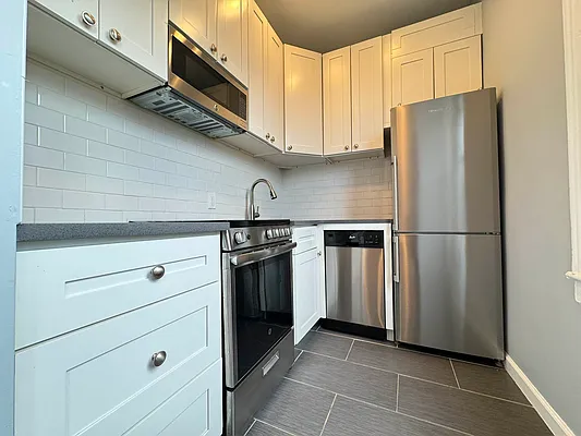 Rented by NY Space Finders Inc. | media 8