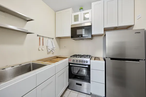 Rented by R New York | media 5